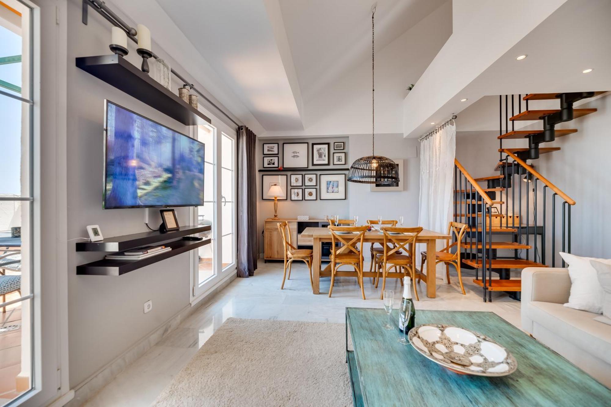 Elegant 2 Bdrm Penthouse With Bbq And Pools * Marbellac