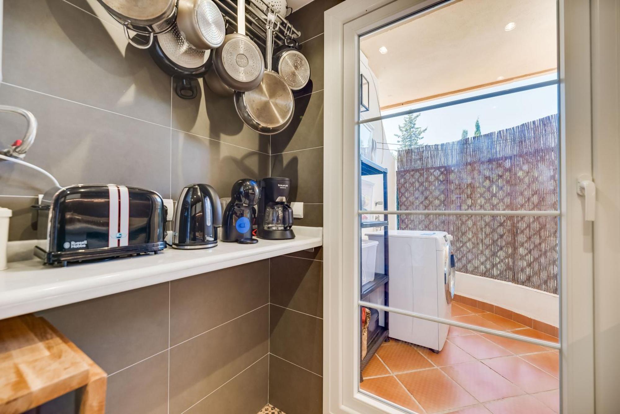 Lägenhet Elegant 2 Bdrm Penthouse With Bbq And Pools