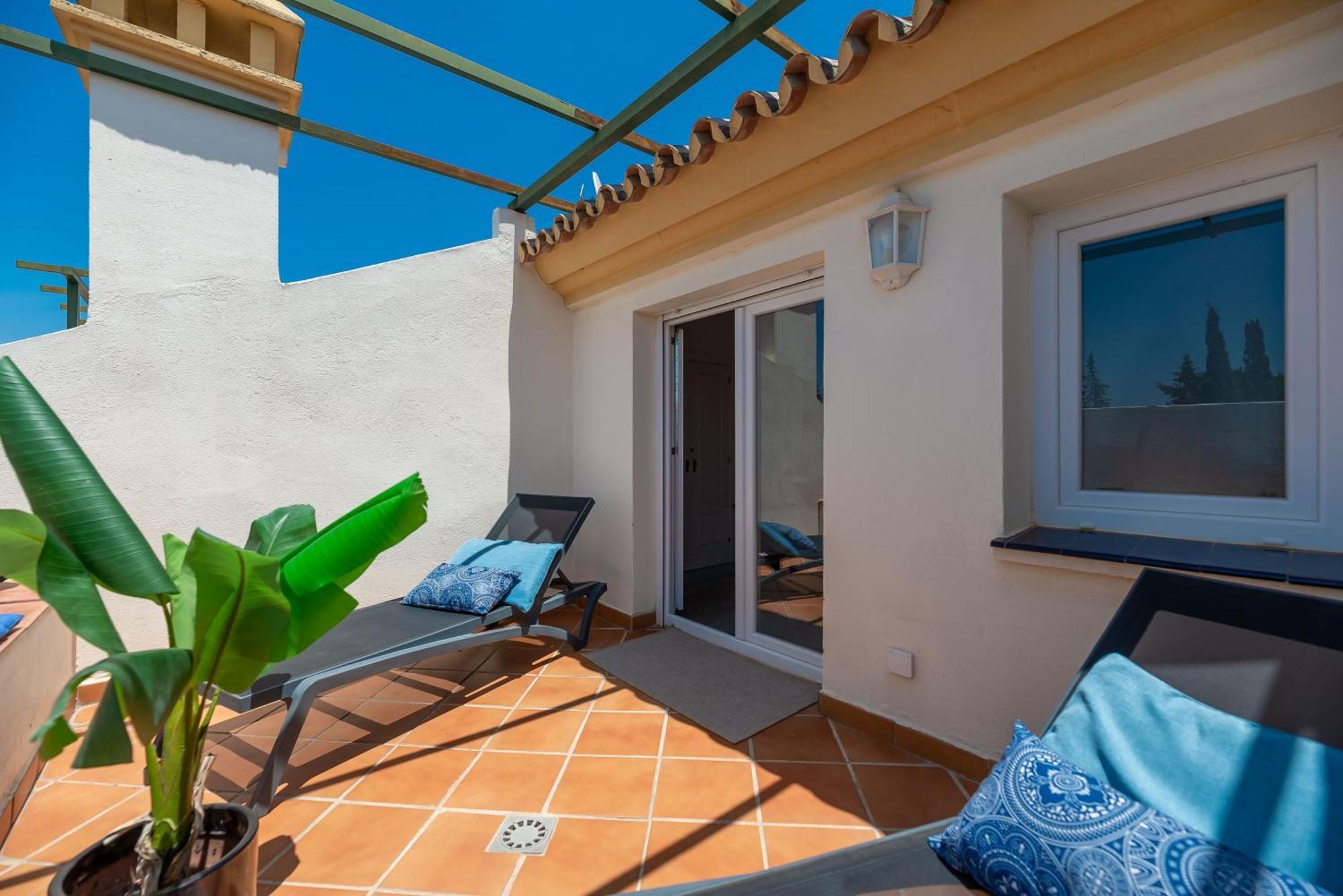 Appartement Elegant 2 Bdrm Penthouse With Bbq And Pools *